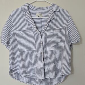 Universal Thread Blue and White Striped Button-Up Blouse